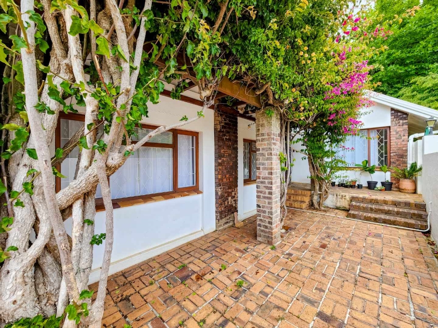 4 Bedroom Property for Sale in Newlands Western Cape